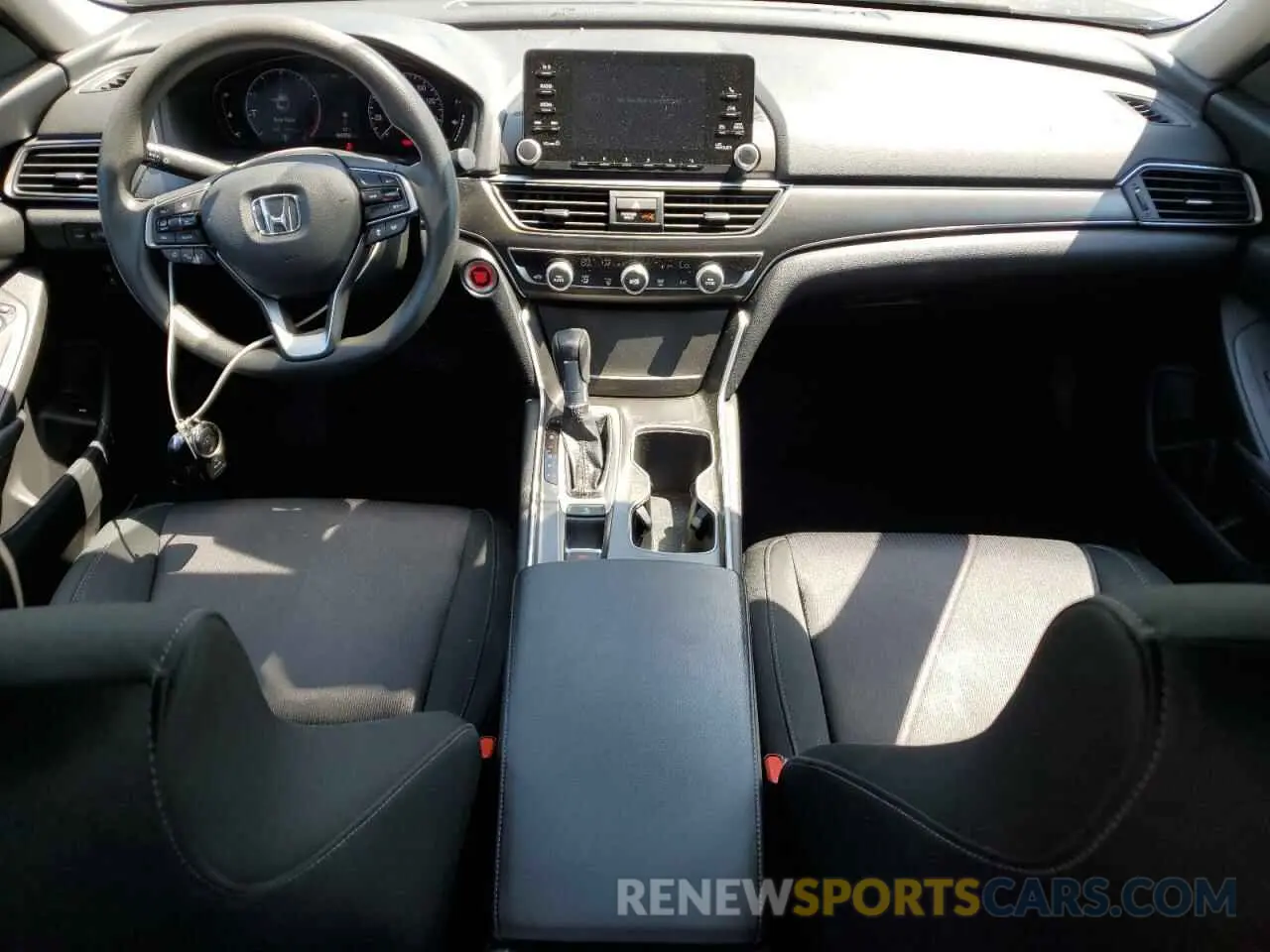 8 Photograph of a damaged car 1HGCV1F12KA046464 HONDA ACCORD 2019