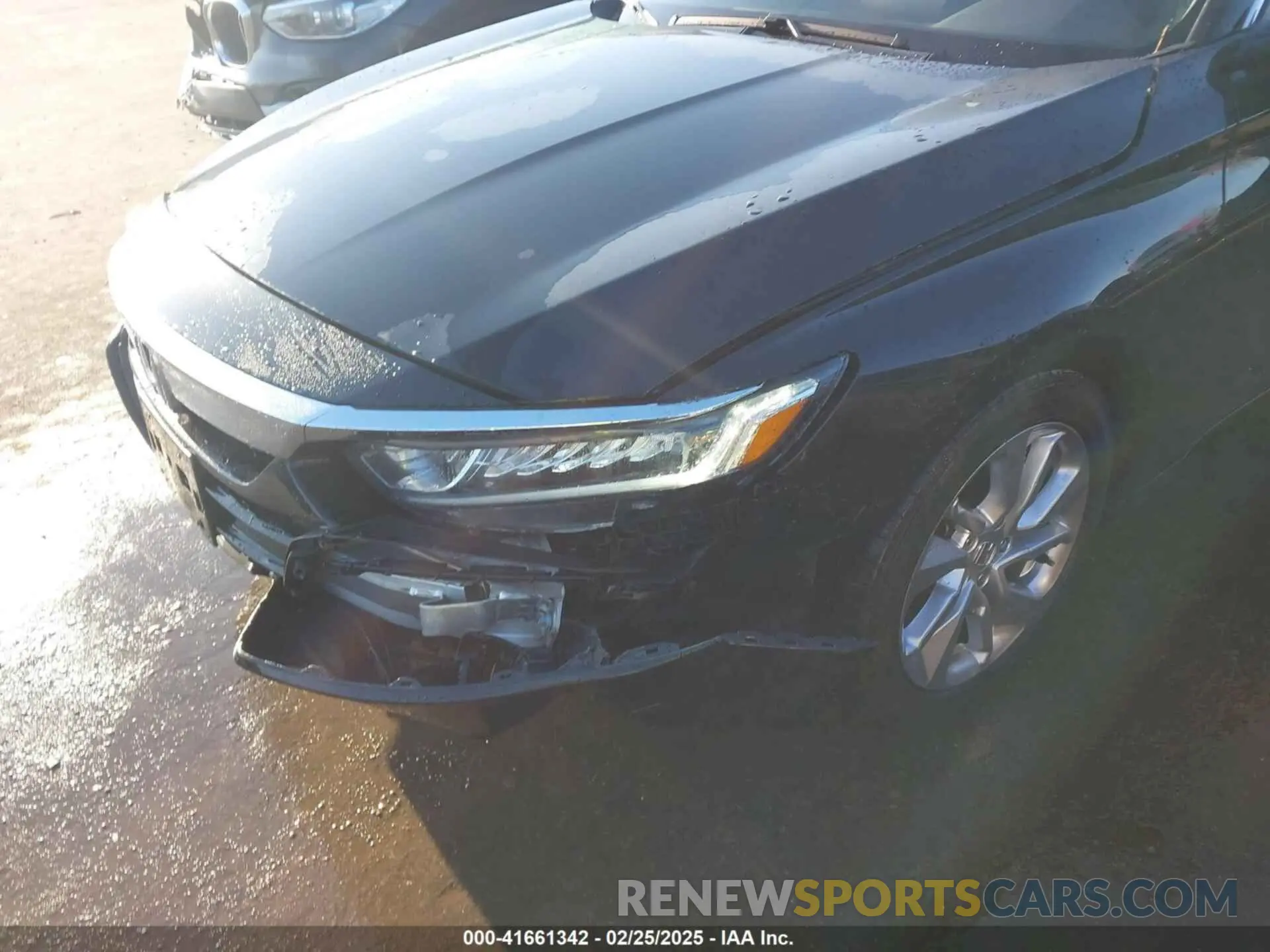 17 Photograph of a damaged car 1HGCV1F12KA109756 HONDA ACCORD 2019