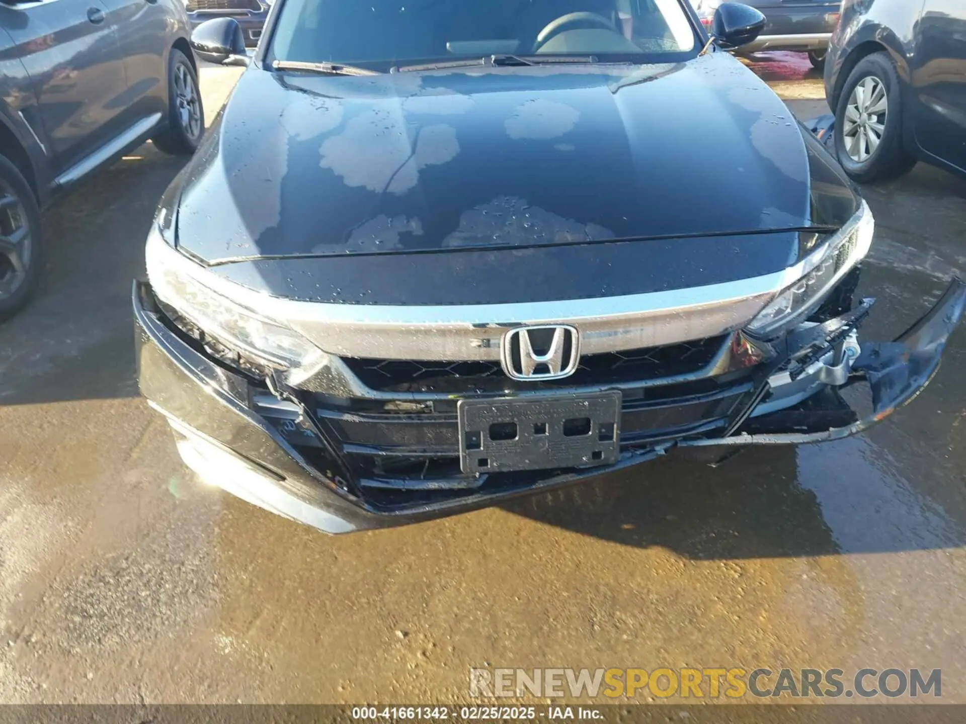 6 Photograph of a damaged car 1HGCV1F12KA109756 HONDA ACCORD 2019
