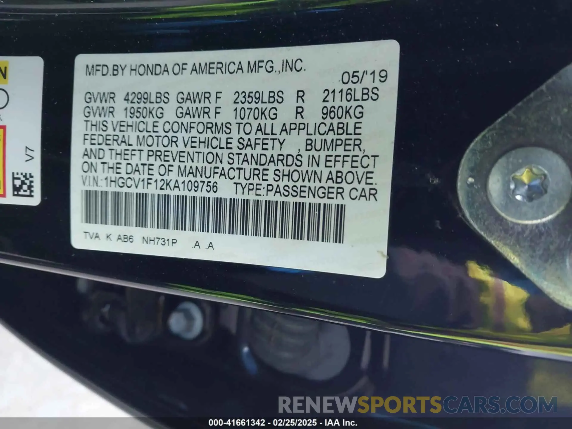 9 Photograph of a damaged car 1HGCV1F12KA109756 HONDA ACCORD 2019