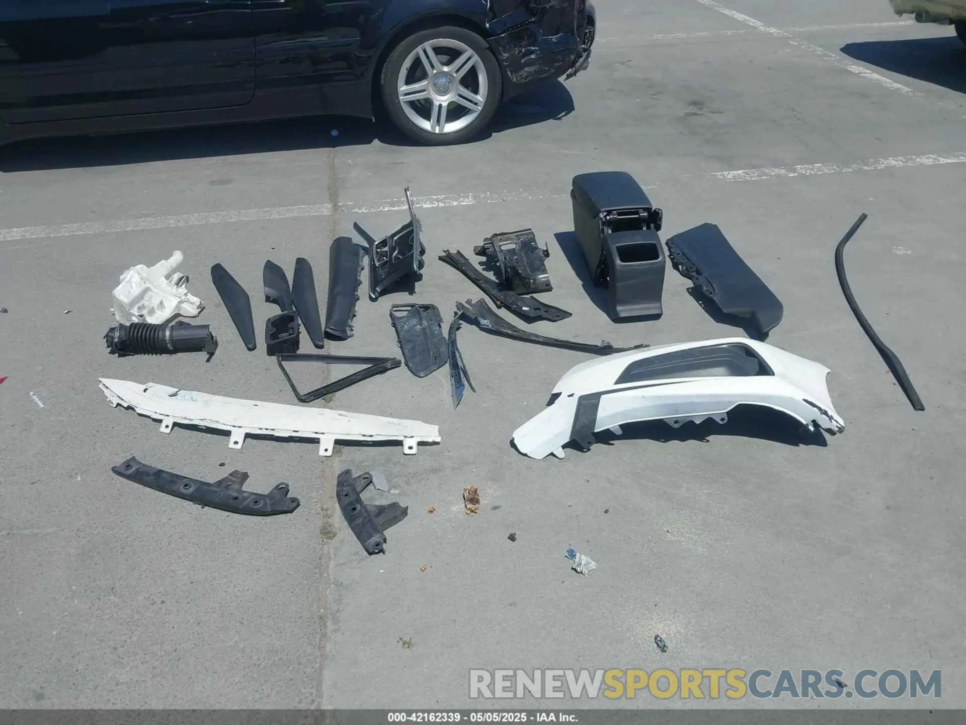 11 Фотография поврежденного автомобиля 1HGCV1F12KA130655 HONDA ACCORD 2019