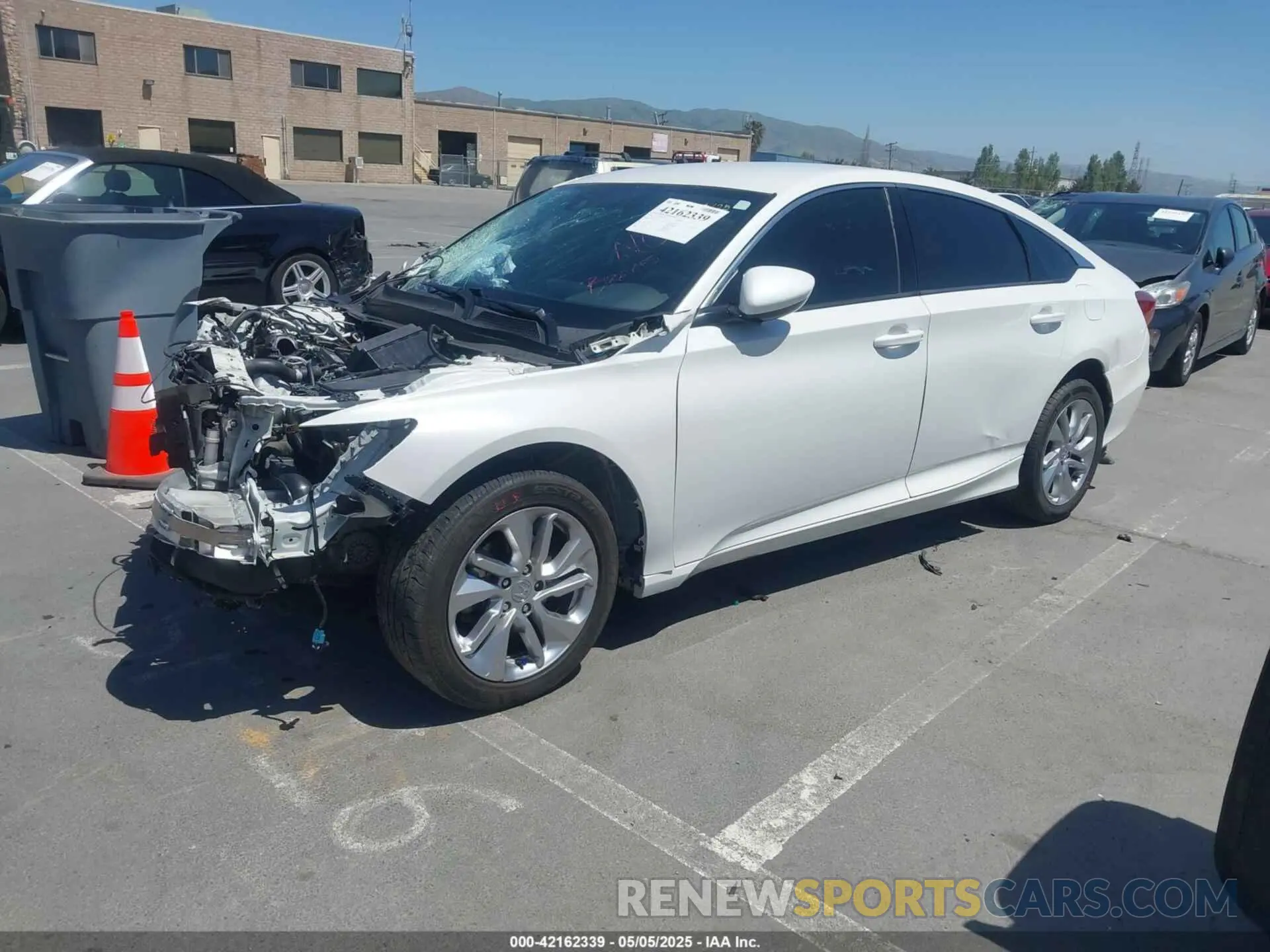 2 Фотография поврежденного автомобиля 1HGCV1F12KA130655 HONDA ACCORD 2019