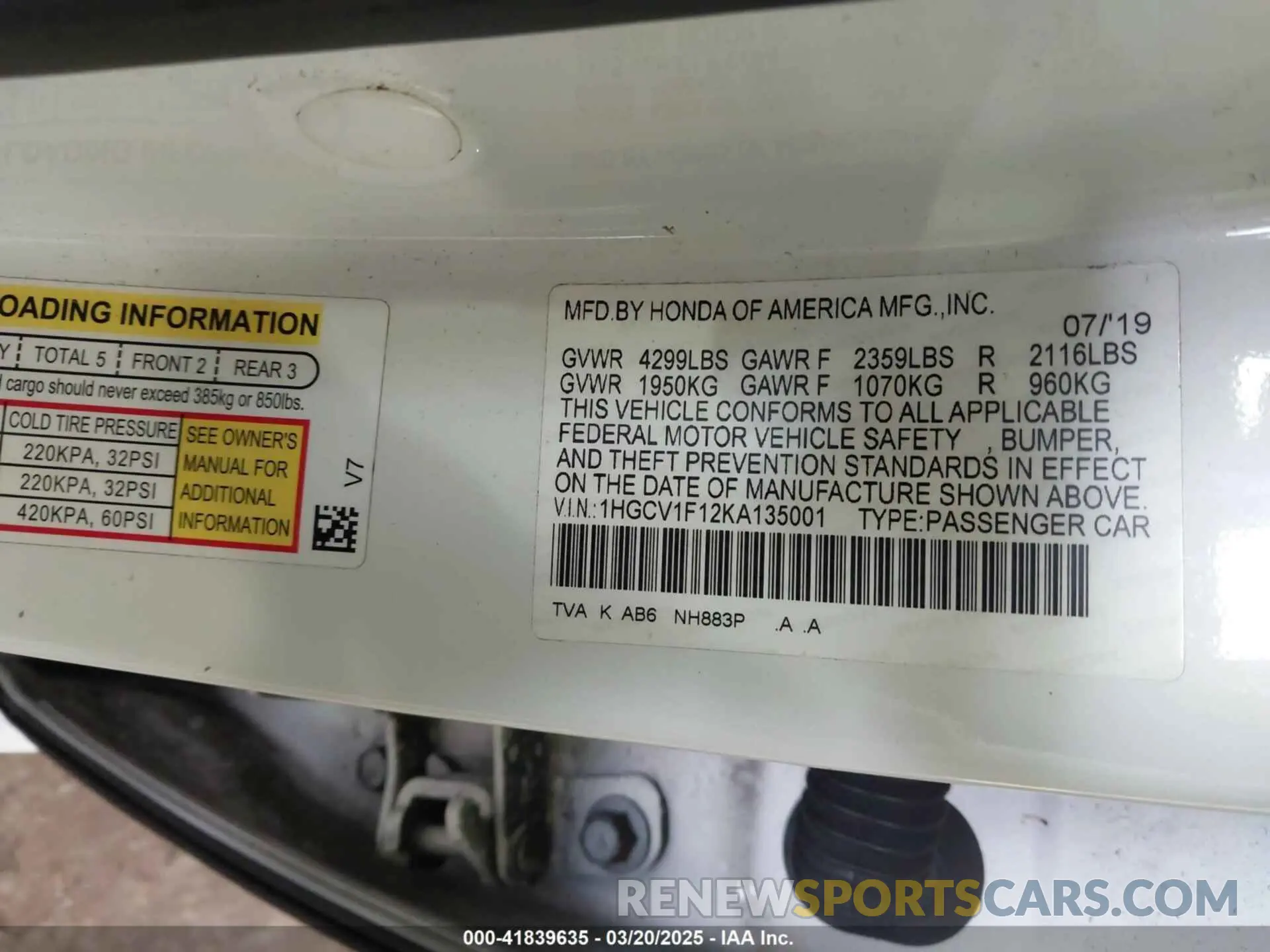 9 Photograph of a damaged car 1HGCV1F12KA135001 HONDA ACCORD 2019