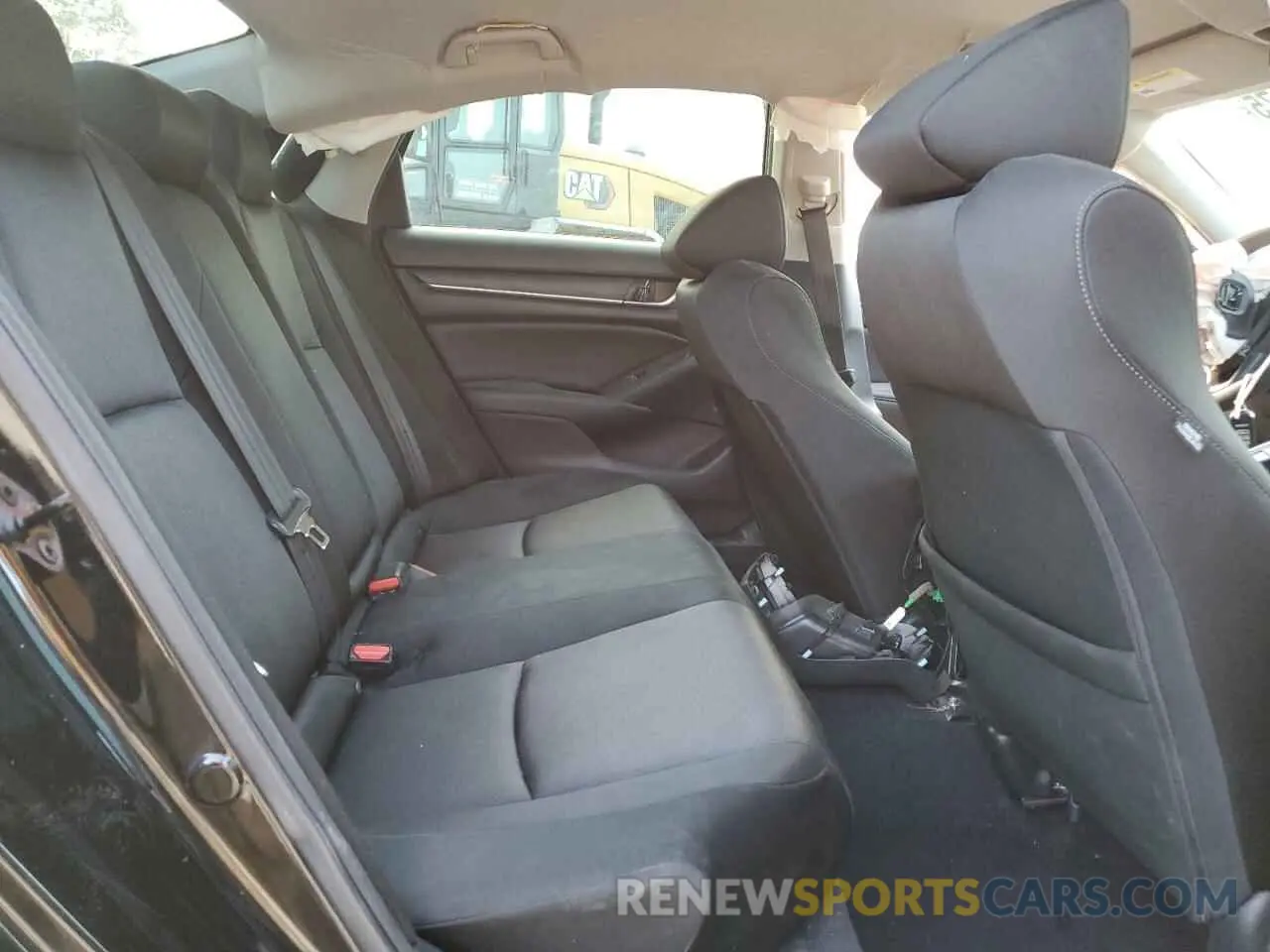 10 Photograph of a damaged car 1HGCV1F13KA032122 HONDA ACCORD 2019