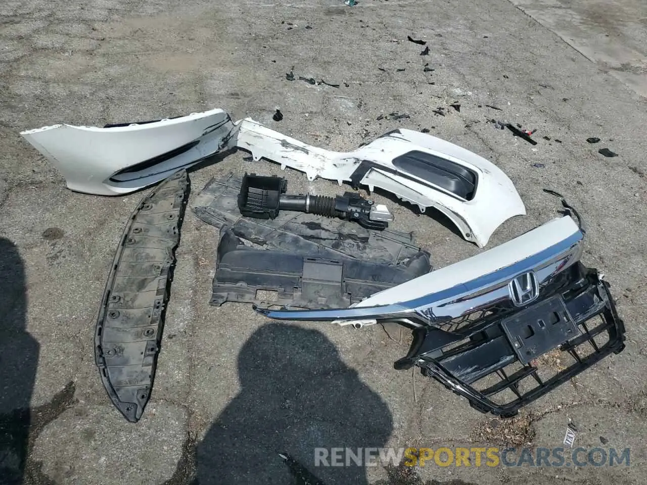 12 Фотография поврежденного автомобиля 1HGCV1F13KA091851 HONDA ACCORD 2019