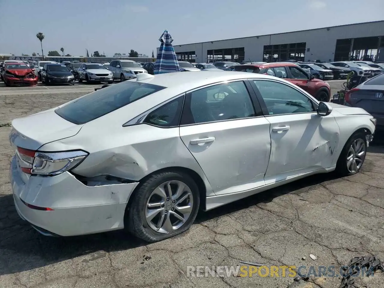 3 Фотография поврежденного автомобиля 1HGCV1F13KA091851 HONDA ACCORD 2019