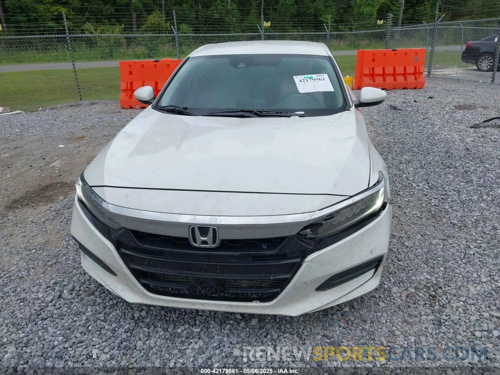 12 Фотография поврежденного автомобиля 1HGCV1F13KA092661 HONDA ACCORD 2019