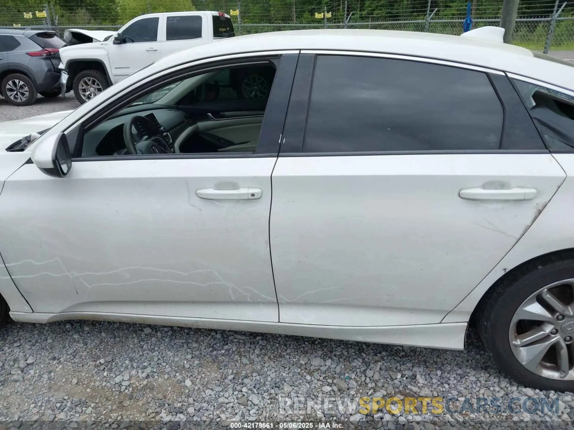 14 Фотография поврежденного автомобиля 1HGCV1F13KA092661 HONDA ACCORD 2019