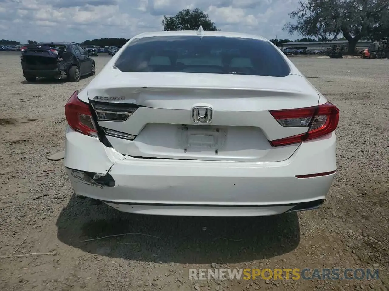 6 Photograph of a damaged car 1HGCV1F13KA150686 HONDA ACCORD 2019