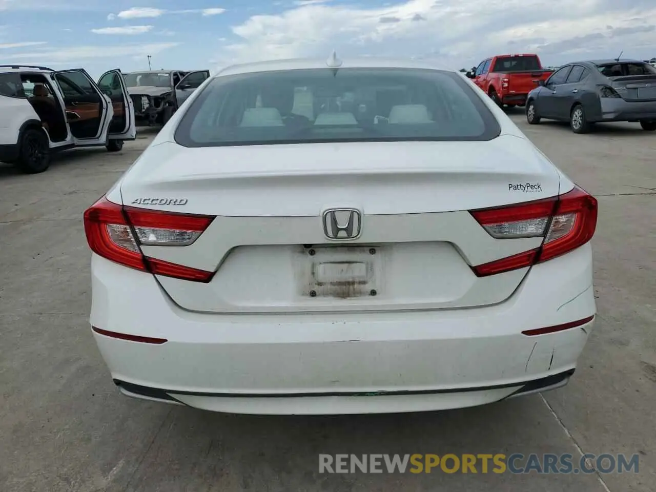 6 Photograph of a damaged car 1HGCV1F14KA030962 HONDA ACCORD 2019