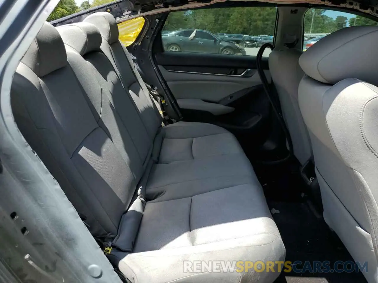 10 Photograph of a damaged car 1HGCV1F14KA065369 HONDA ACCORD 2019