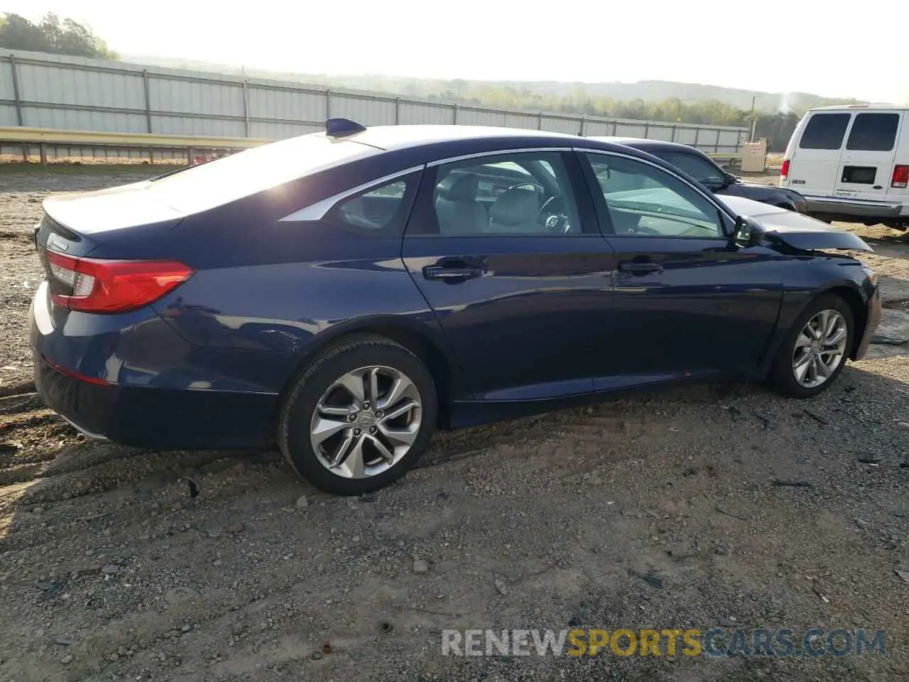 3 Фотография поврежденного автомобиля 1HGCV1F14KA109838 HONDA ACCORD 2019