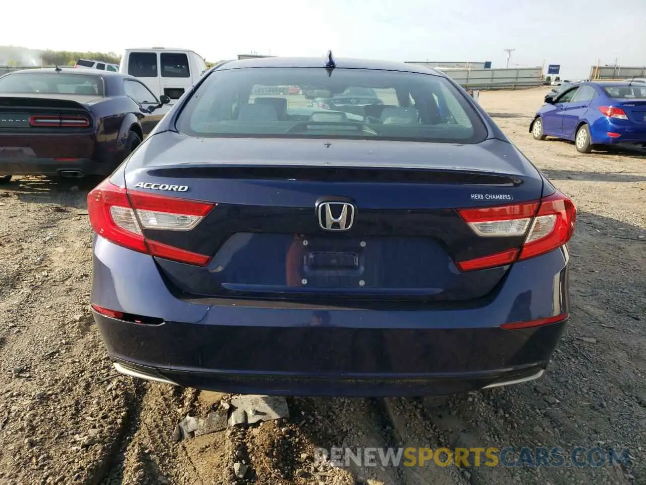 6 Фотография поврежденного автомобиля 1HGCV1F14KA109838 HONDA ACCORD 2019
