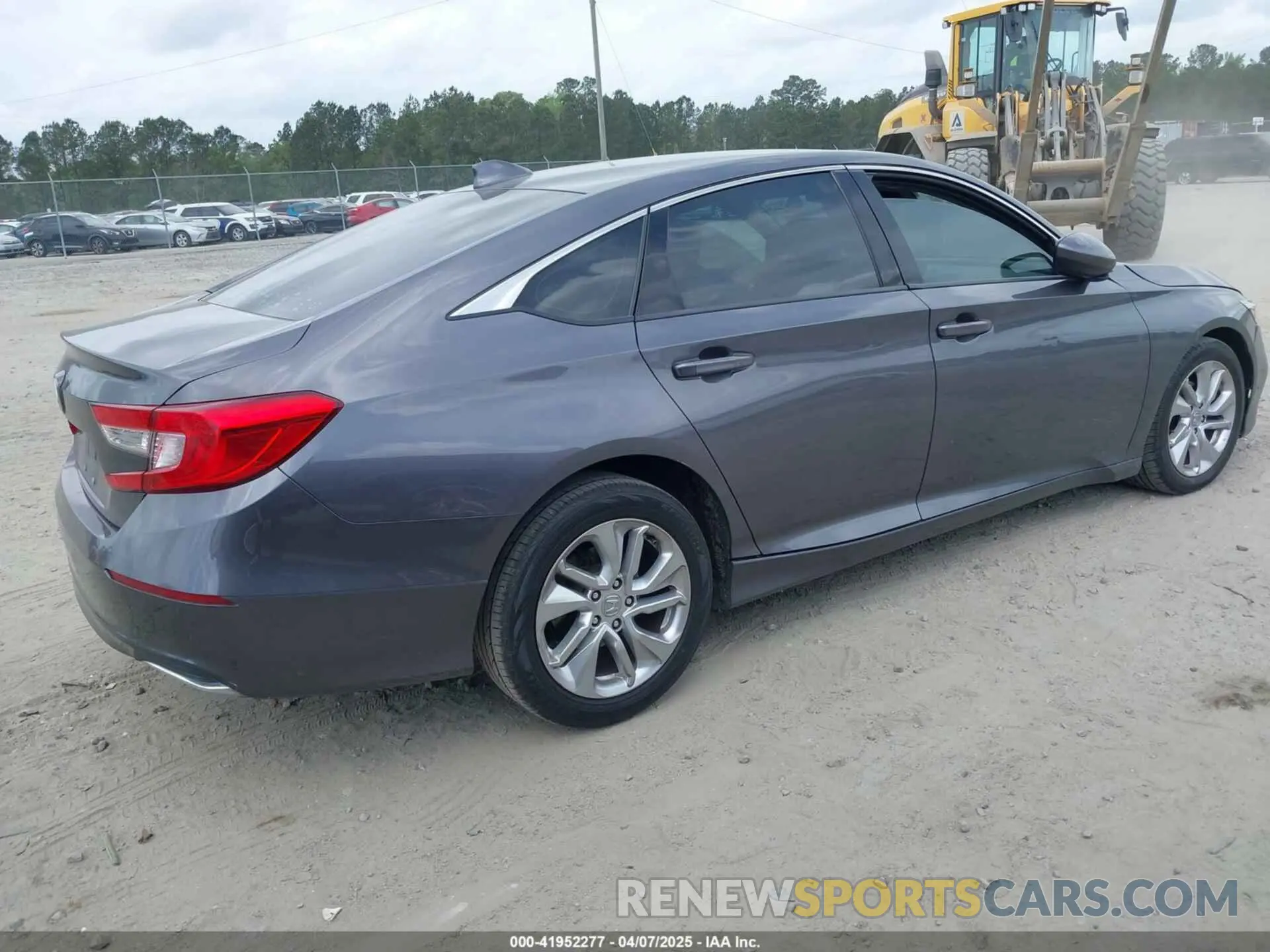 4 Фотография поврежденного автомобиля 1HGCV1F14KA123495 HONDA ACCORD 2019