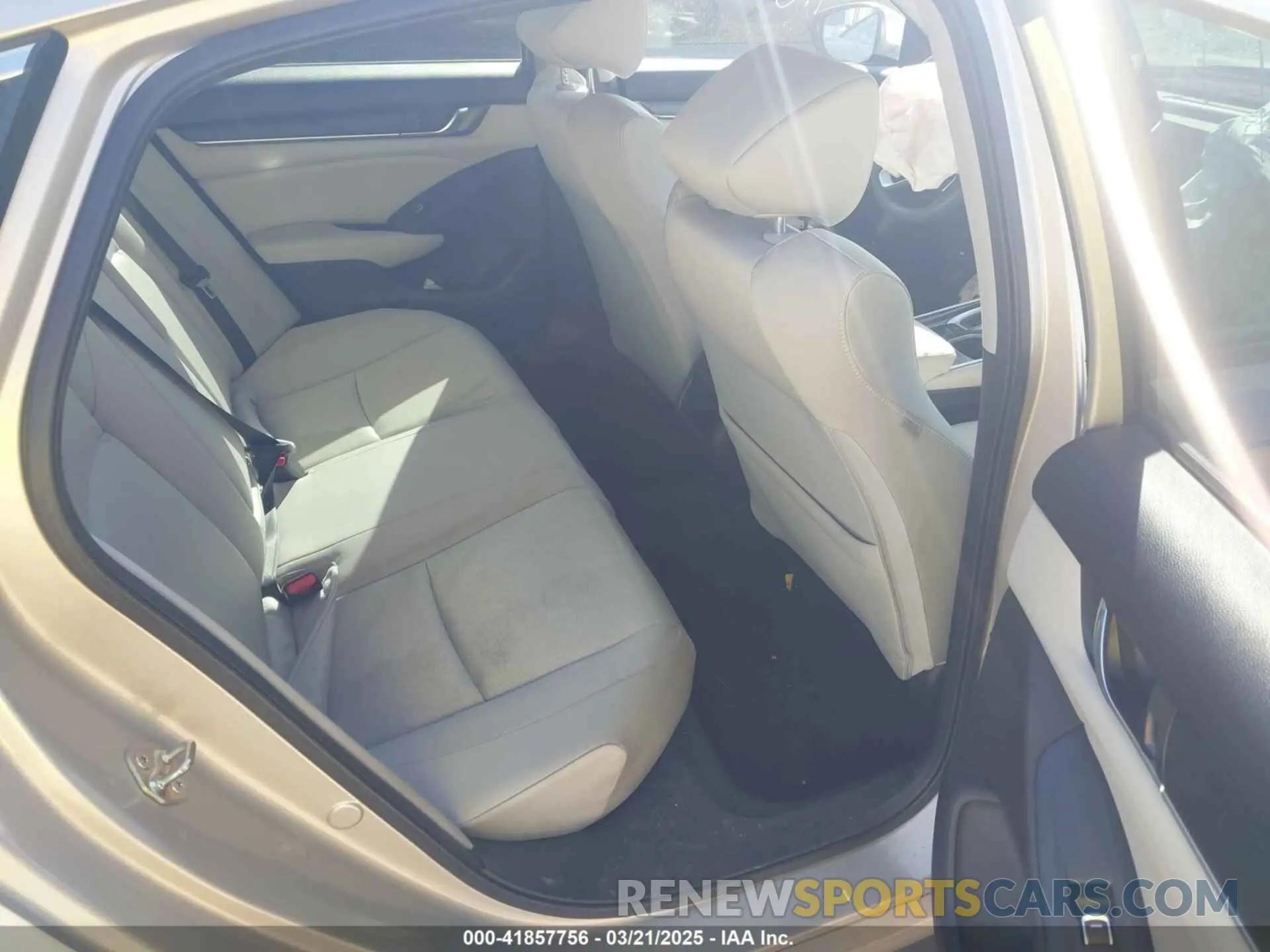 8 Фотография поврежденного автомобиля 1HGCV1F14KA133234 HONDA ACCORD 2019