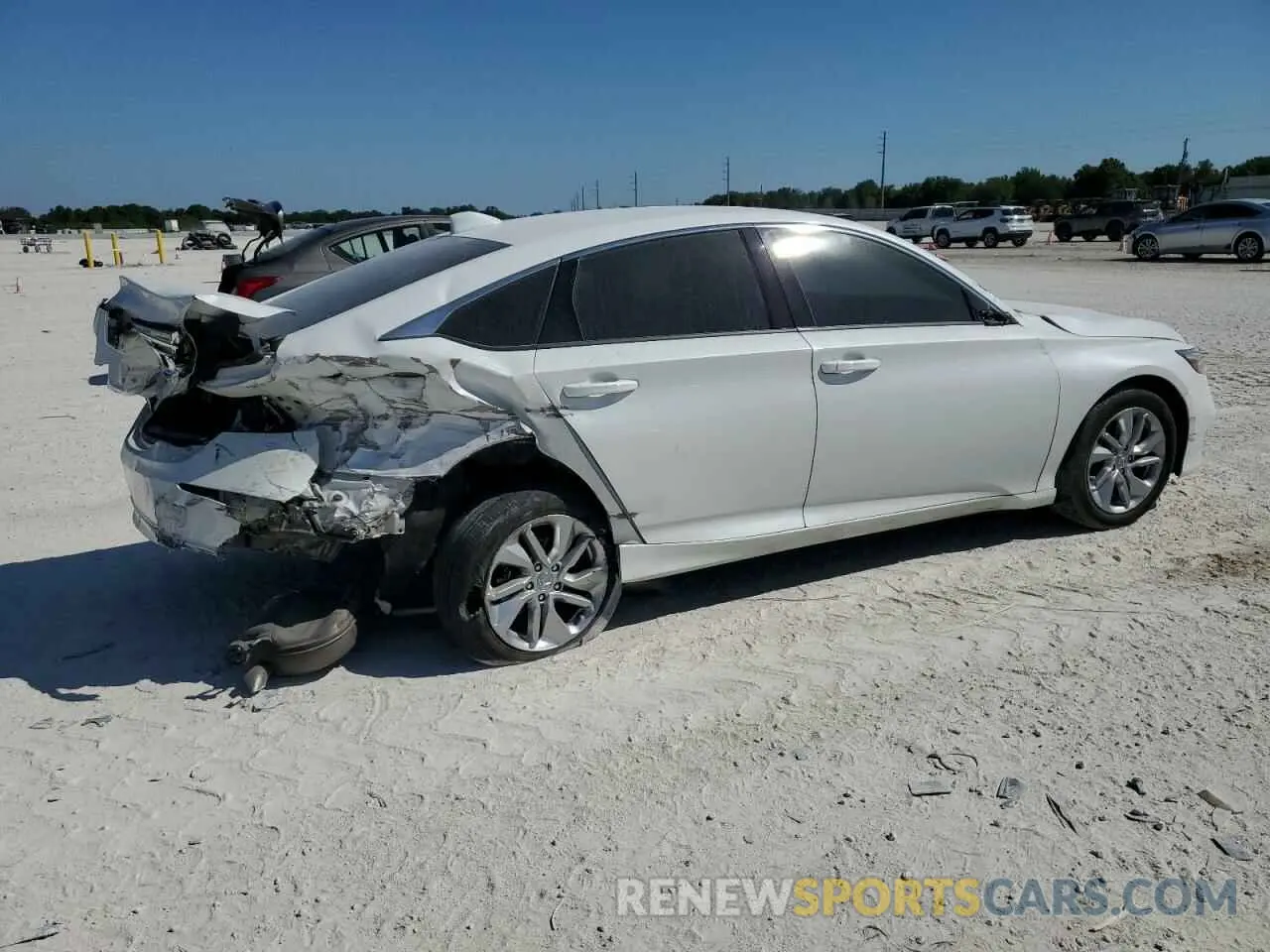 3 Фотография поврежденного автомобиля 1HGCV1F14KA155007 HONDA ACCORD 2019