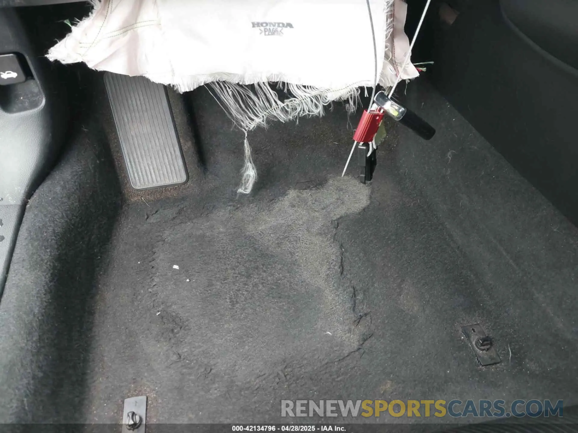 11 Photograph of a damaged car 1HGCV1F14KA157761 HONDA ACCORD 2019