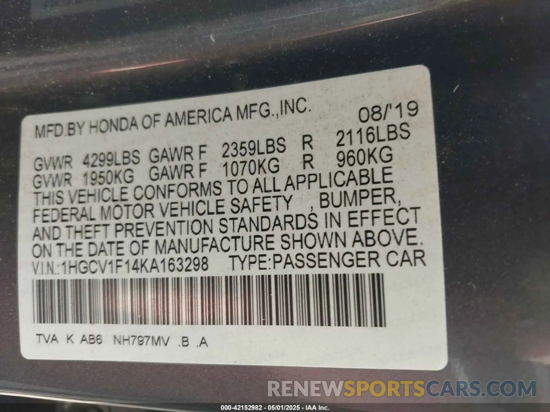 9 Photograph of a damaged car 1HGCV1F14KA163298 HONDA ACCORD 2019