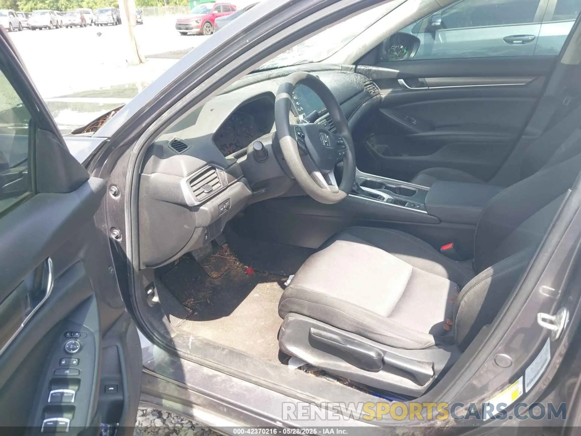 5 Photograph of a damaged car 1HGCV1F15KA026323 HONDA ACCORD 2019