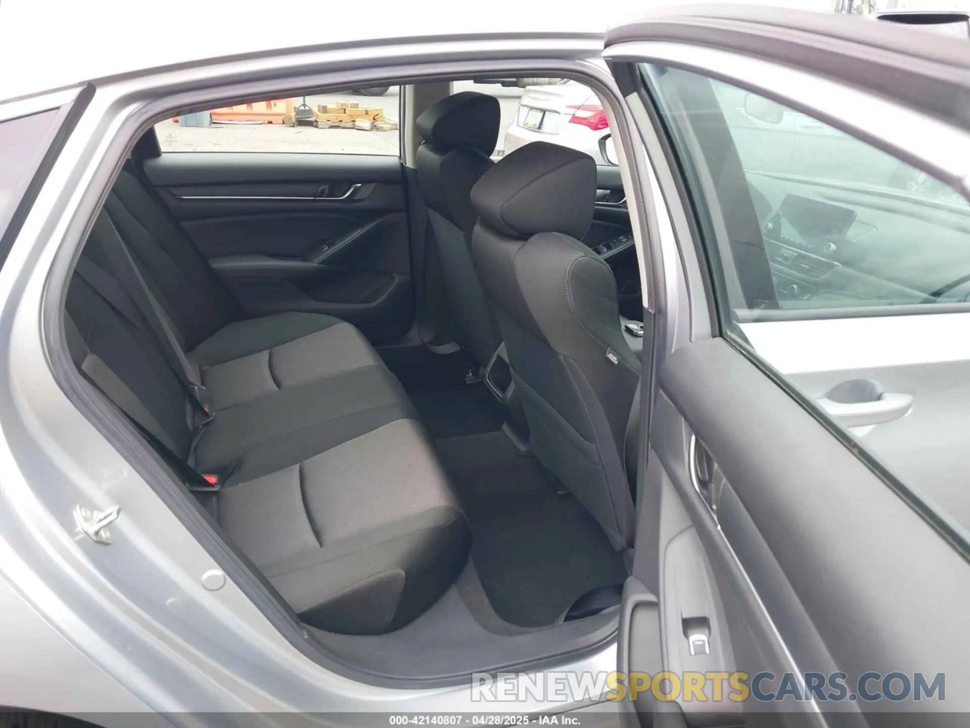 8 Photograph of a damaged car 1HGCV1F15KA045258 HONDA ACCORD 2019