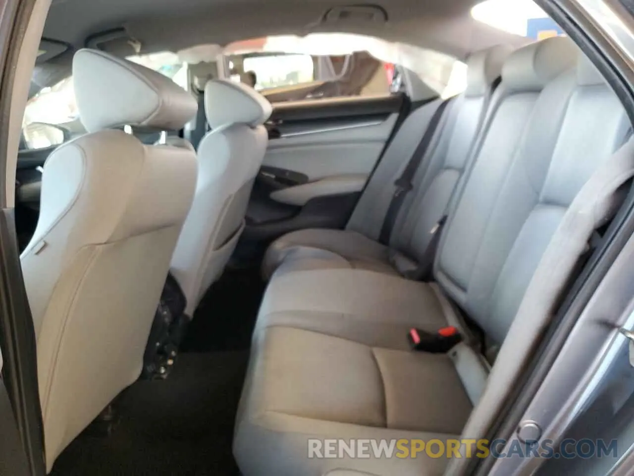 10 Фотография поврежденного автомобиля 1HGCV1F16KA015380 HONDA ACCORD 2019
