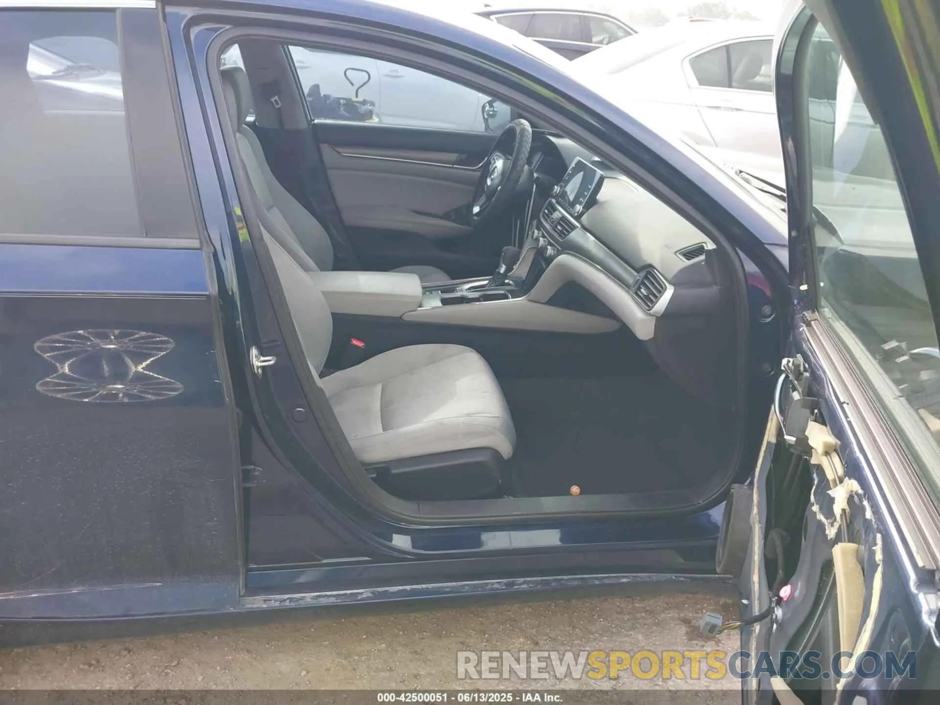 5 Photograph of a damaged car 1HGCV1F16KA159205 HONDA ACCORD 2019