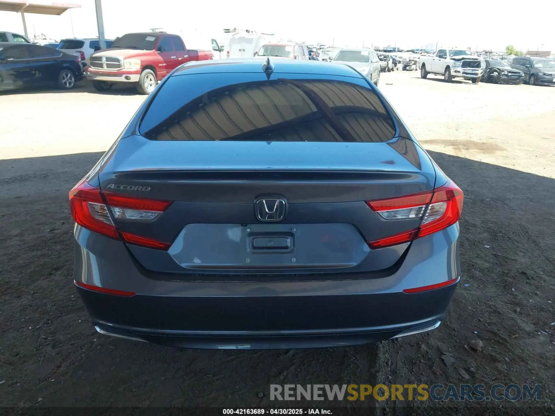 16 Фотография поврежденного автомобиля 1HGCV1F16KA174674 HONDA ACCORD 2019