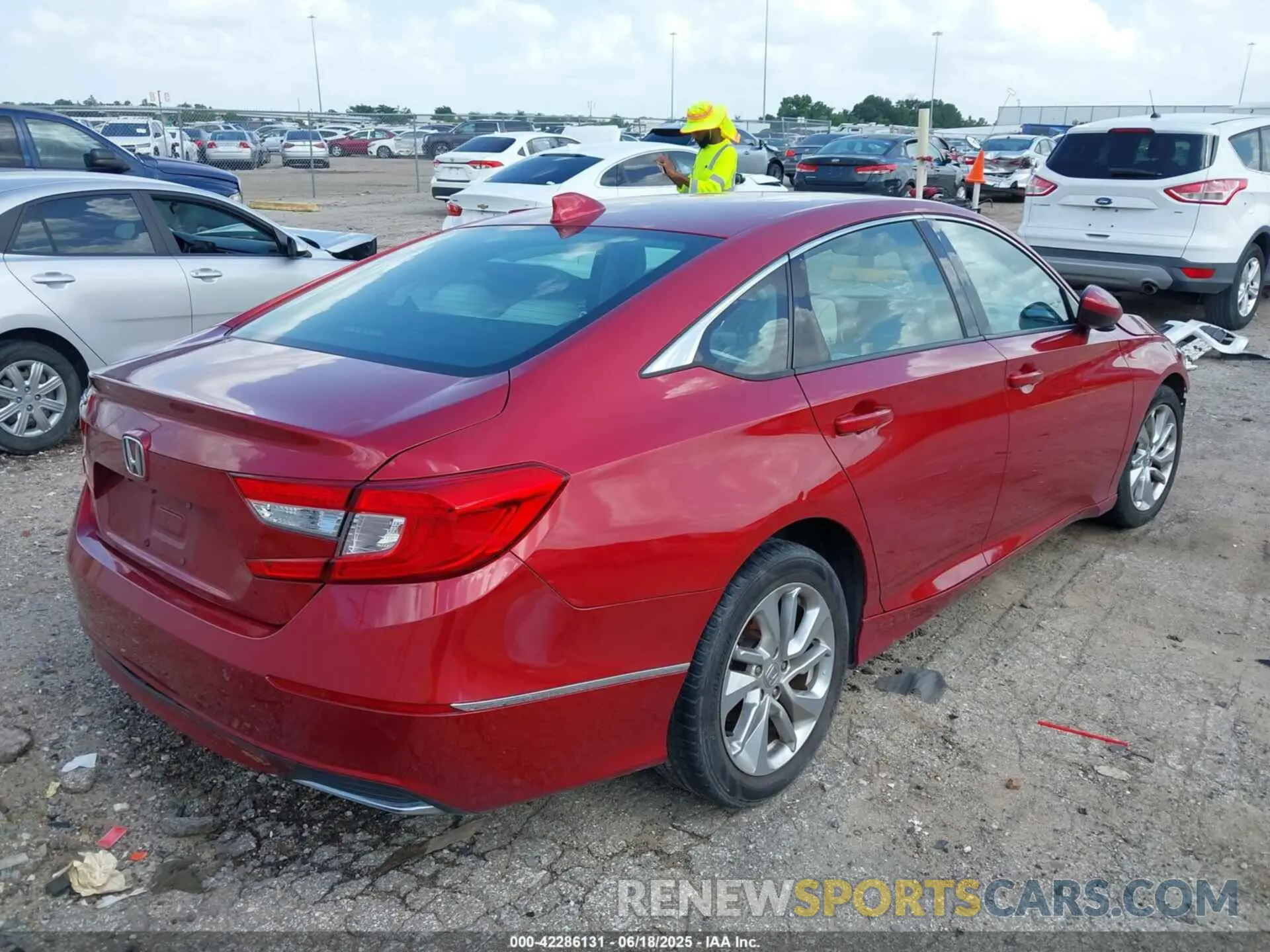 4 Photograph of a damaged car 1HGCV1F17KA038022 HONDA ACCORD 2019