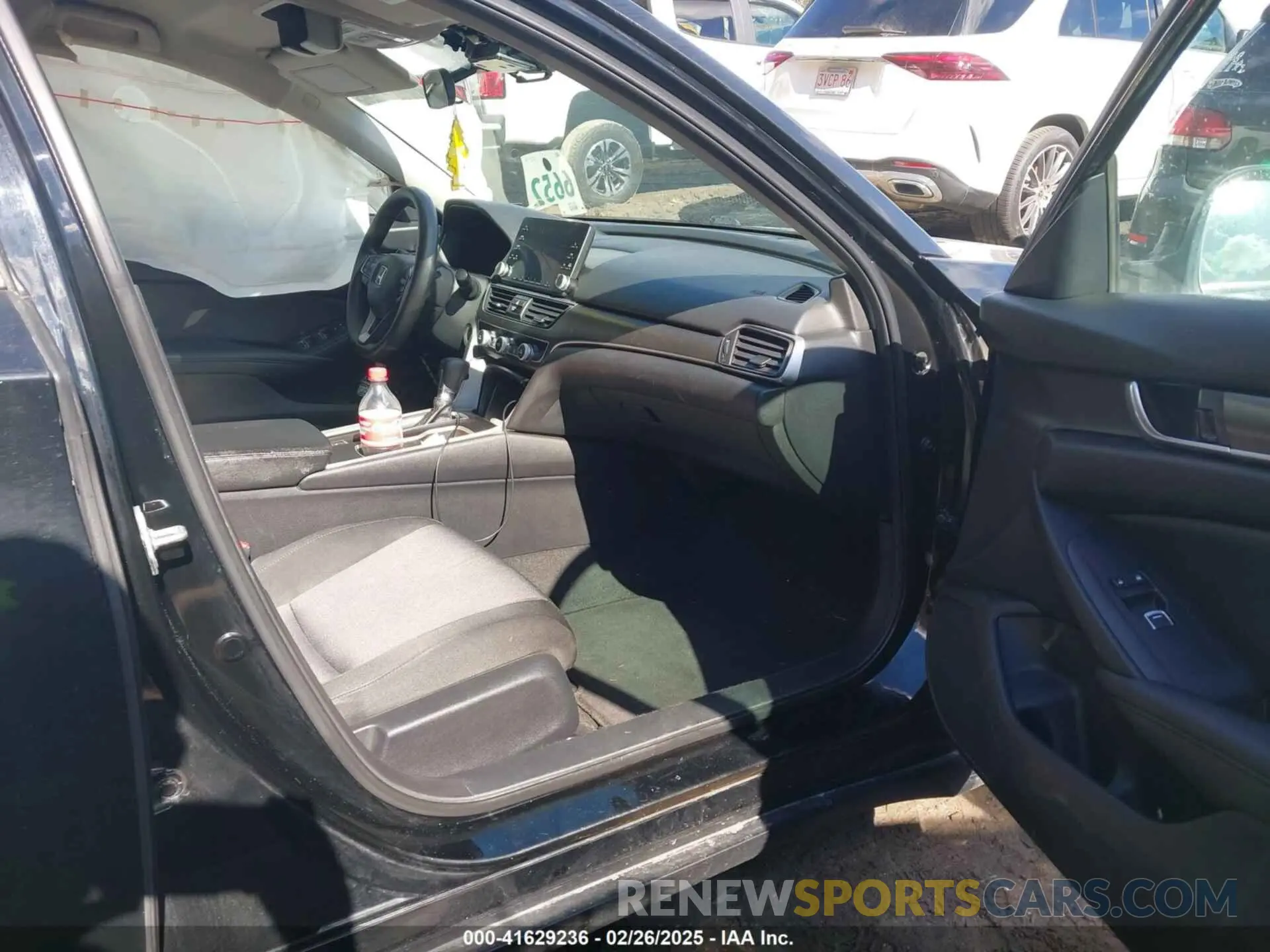 5 Фотография поврежденного автомобиля 1HGCV1F17KA129050 HONDA ACCORD 2019