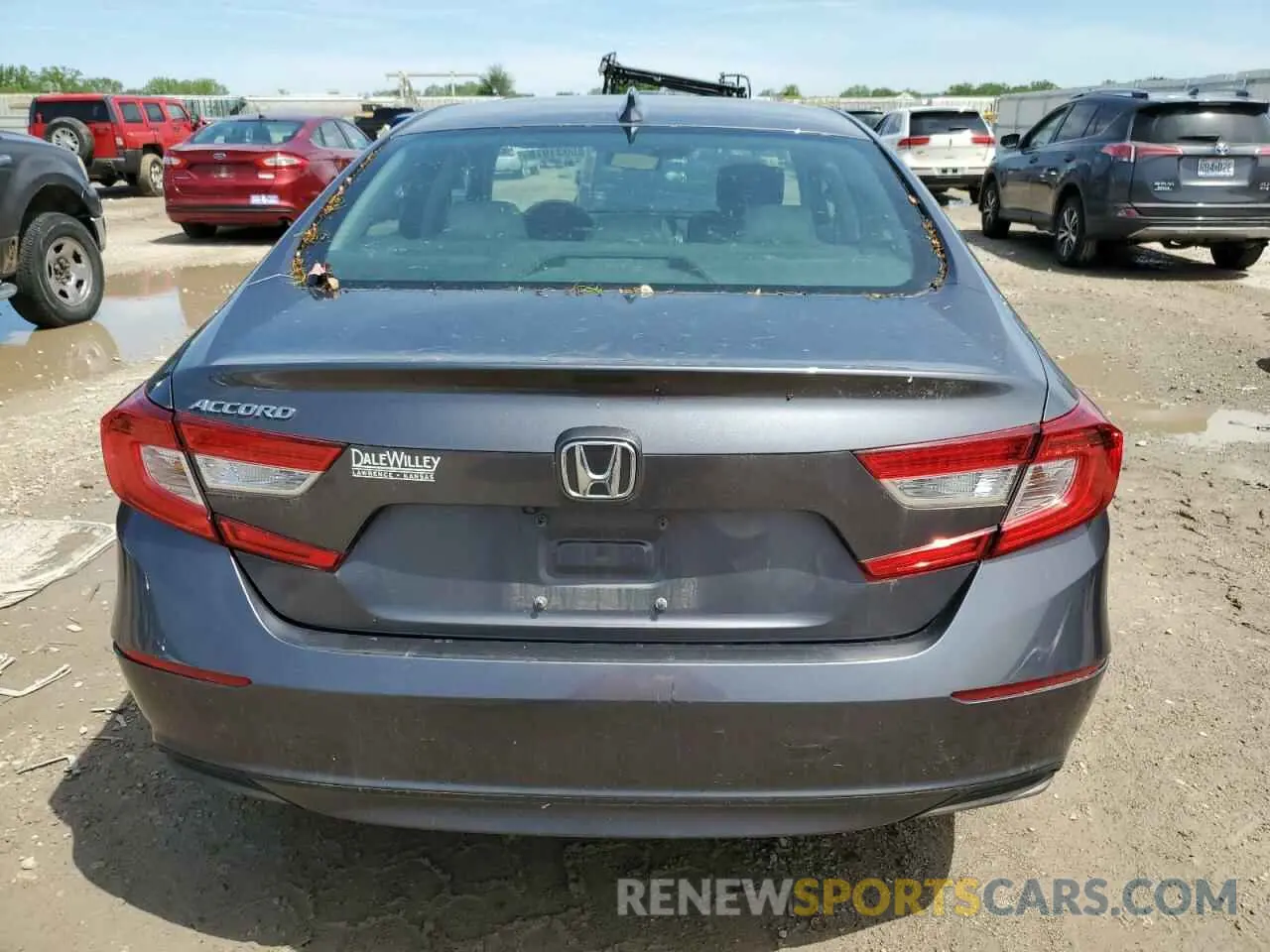 6 Photograph of a damaged car 1HGCV1F18KA026333 HONDA ACCORD 2019