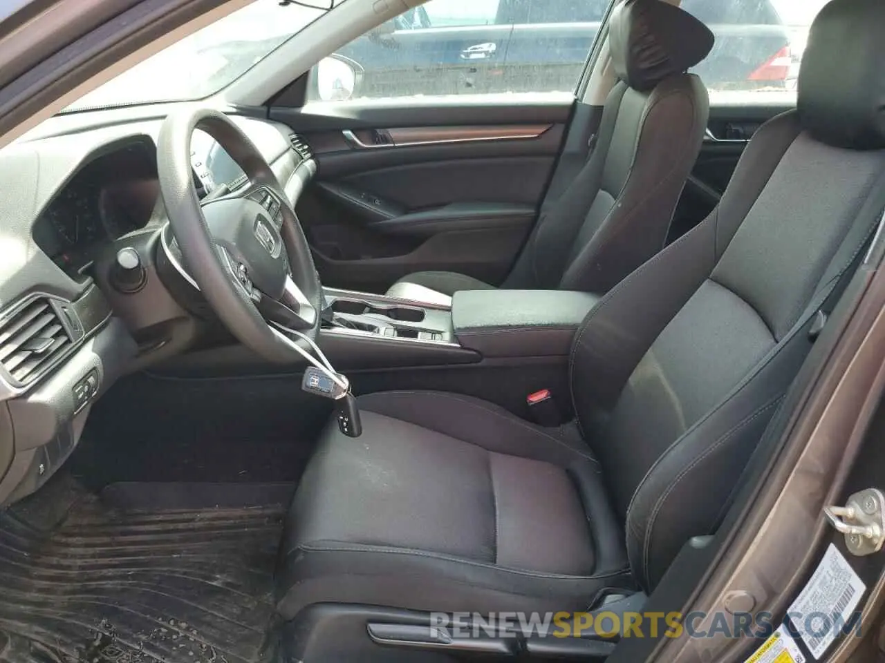 7 Photograph of a damaged car 1HGCV1F18KA026333 HONDA ACCORD 2019