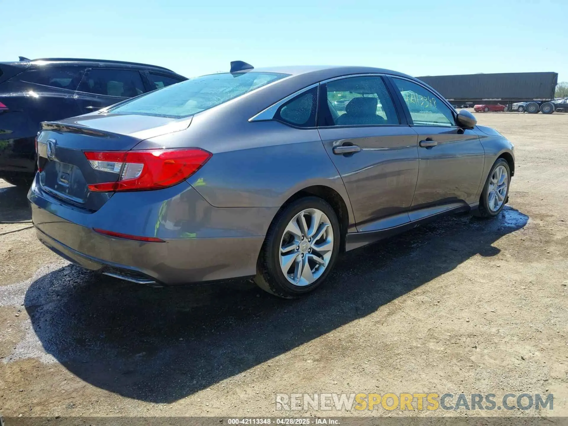 4 Фотография поврежденного автомобиля 1HGCV1F18KA069005 HONDA ACCORD 2019