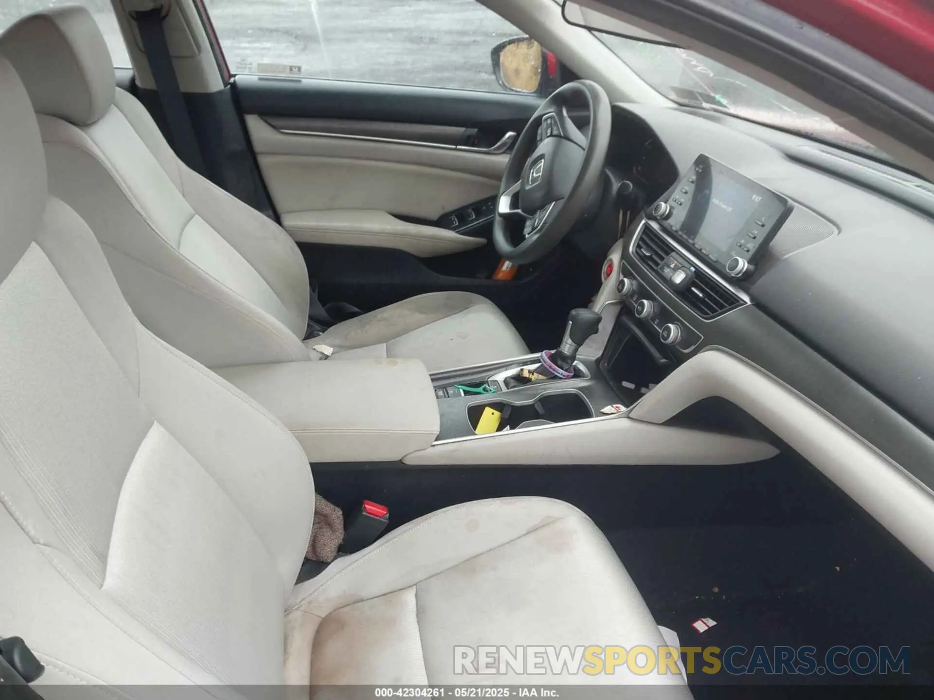 5 Фотография поврежденного автомобиля 1HGCV1F18KA082465 HONDA ACCORD 2019