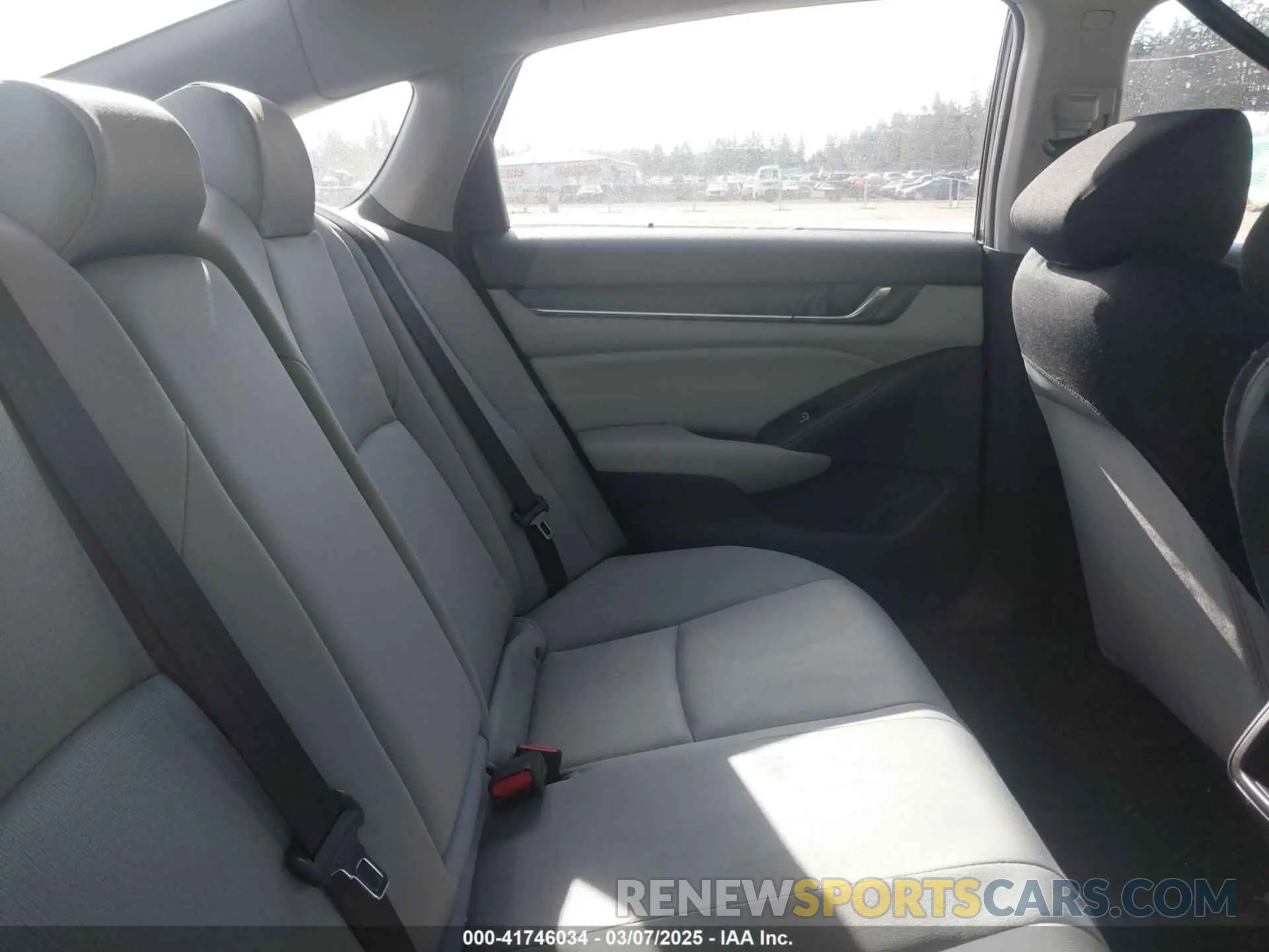 8 Photograph of a damaged car 1HGCV1F18KA108224 HONDA ACCORD 2019
