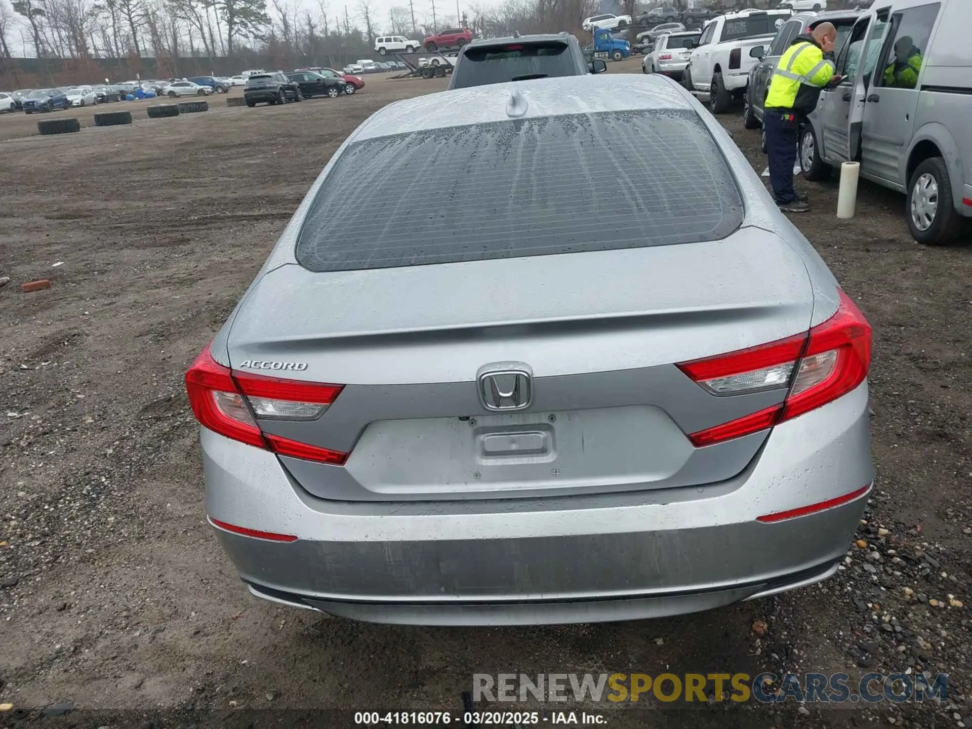 16 Фотография поврежденного автомобиля 1HGCV1F18KA150571 HONDA ACCORD 2019