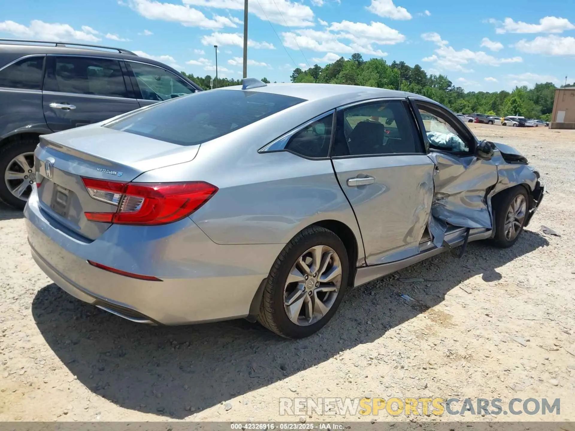 4 Photograph of a damaged car 1HGCV1F19KA008262 HONDA ACCORD 2019