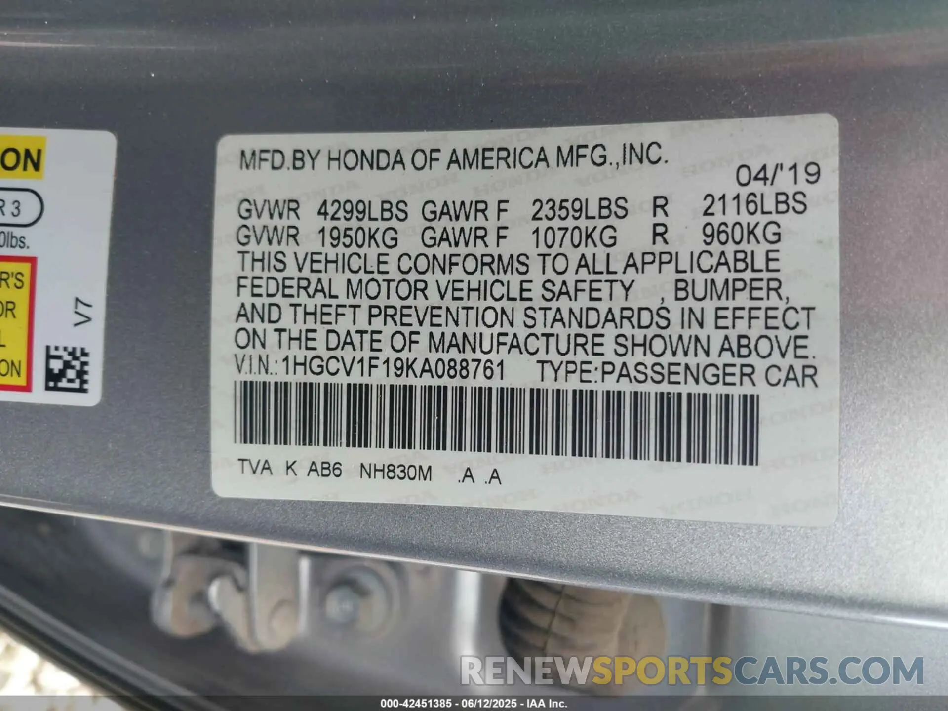 9 Photograph of a damaged car 1HGCV1F19KA088761 HONDA ACCORD 2019