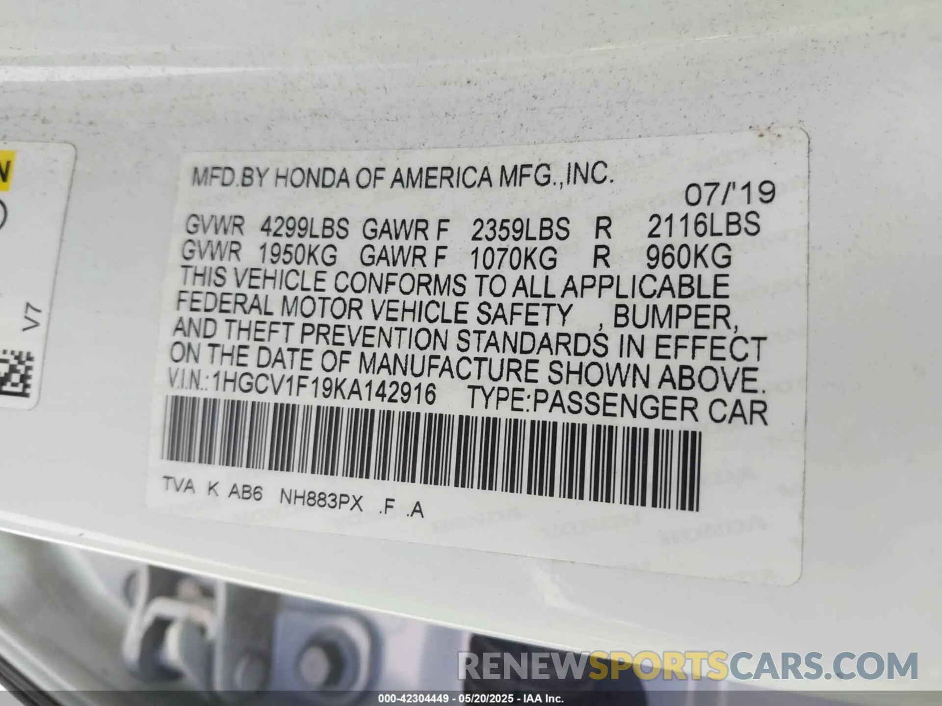 9 Photograph of a damaged car 1HGCV1F19KA142916 HONDA ACCORD 2019