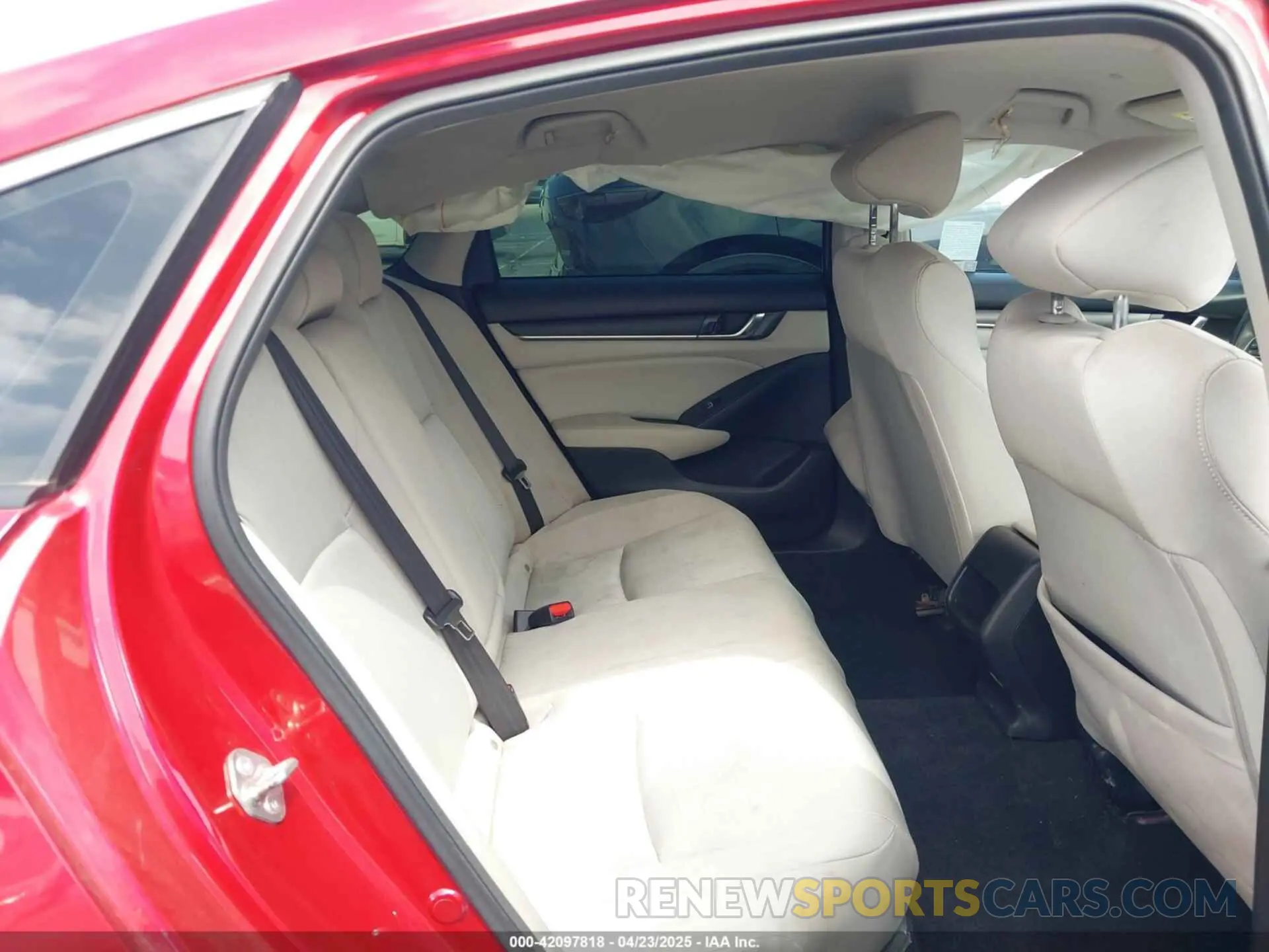8 Photograph of a damaged car 1HGCV1F19KA151258 HONDA ACCORD 2019