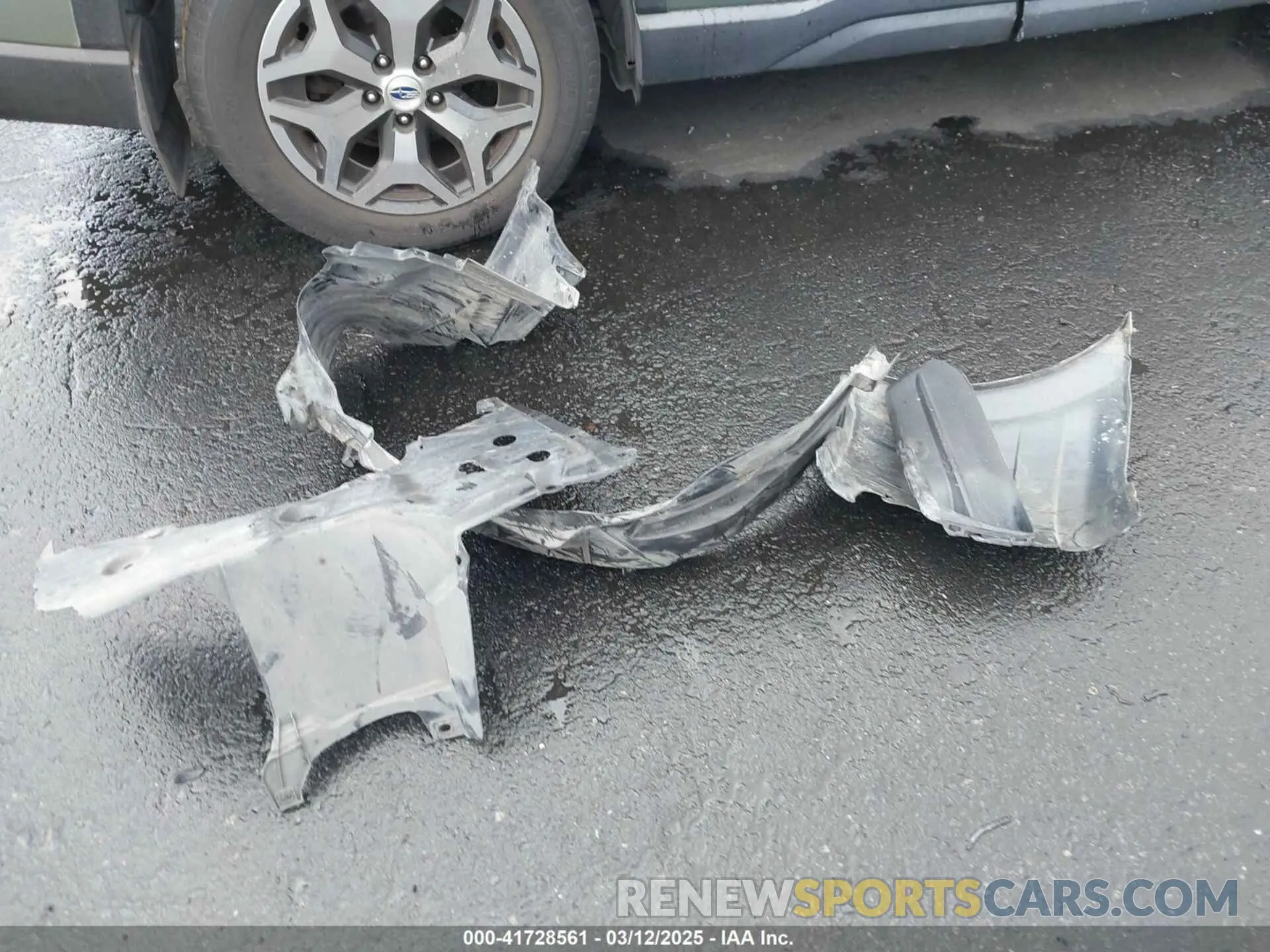 12 Photograph of a damaged car 1HGCV1F1XKA019657 HONDA ACCORD 2019