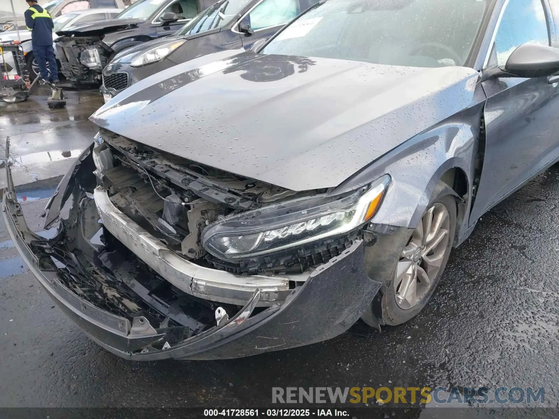 6 Photograph of a damaged car 1HGCV1F1XKA019657 HONDA ACCORD 2019