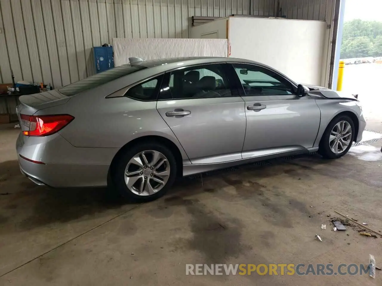 3 Фотография поврежденного автомобиля 1HGCV1F1XKA035115 HONDA ACCORD 2019