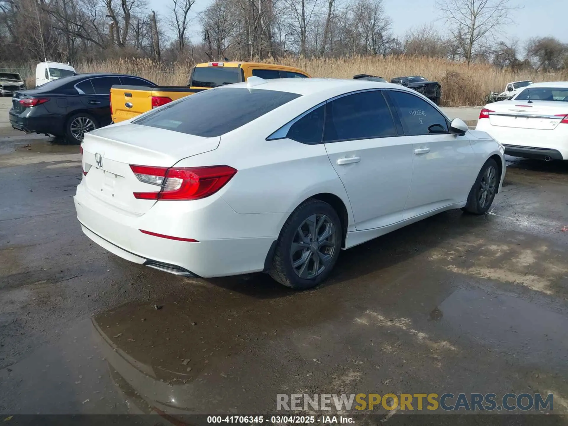 4 Photograph of a damaged car 1HGCV1F1XKA058832 HONDA ACCORD 2019