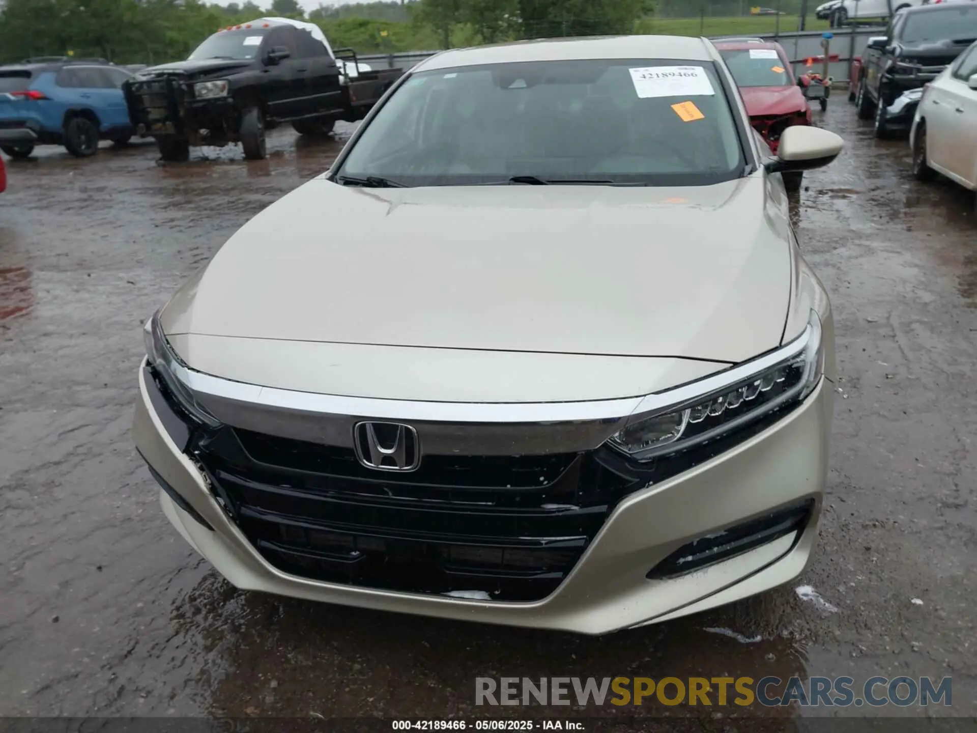 12 Фотография поврежденного автомобиля 1HGCV1F1XKA082614 HONDA ACCORD 2019
