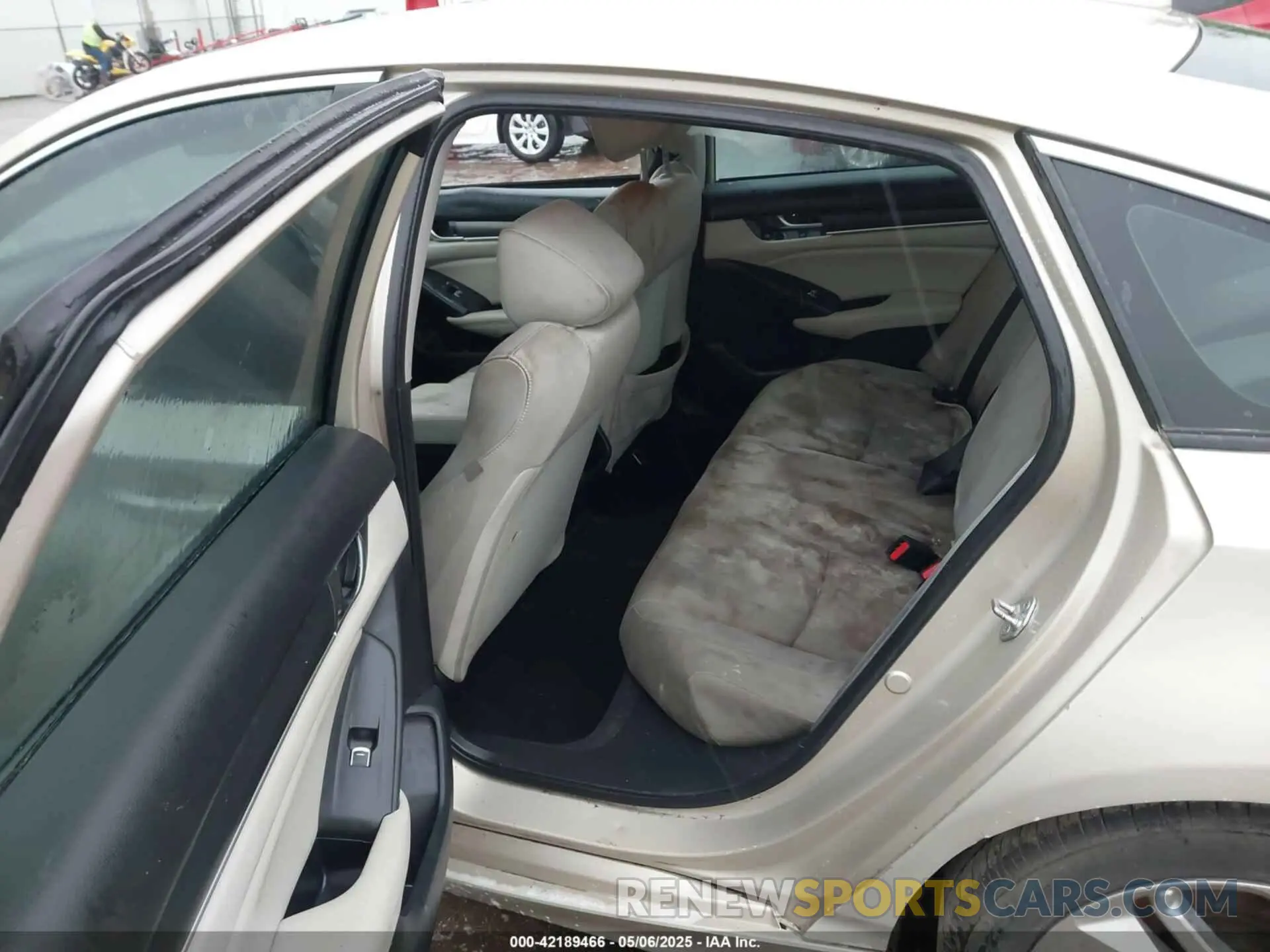 8 Фотография поврежденного автомобиля 1HGCV1F1XKA082614 HONDA ACCORD 2019