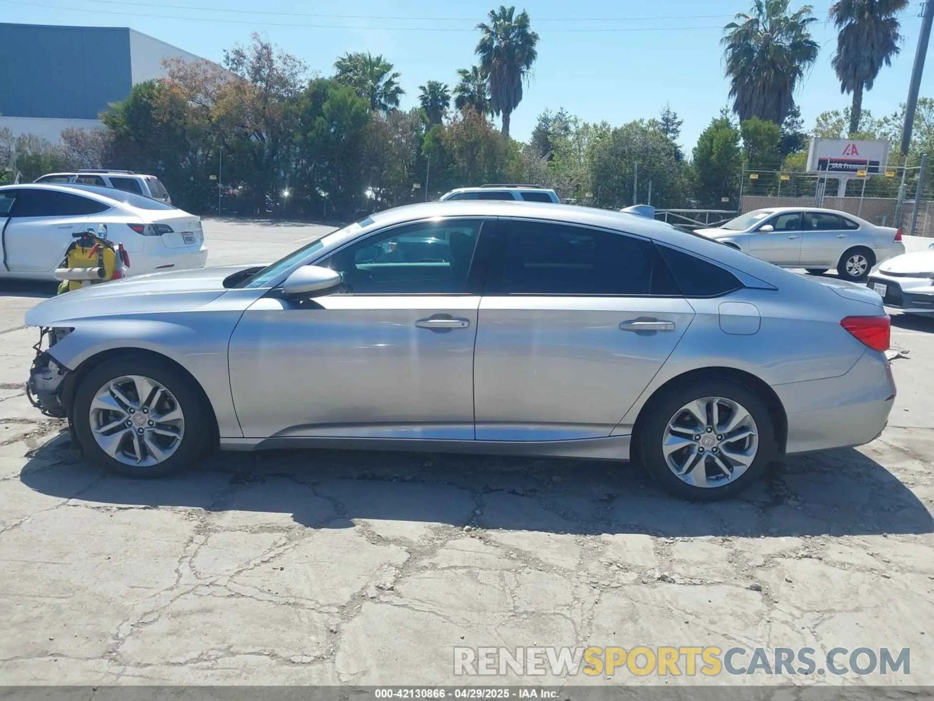 15 Photograph of a damaged car 1HGCV1F1XKA092950 HONDA ACCORD 2019