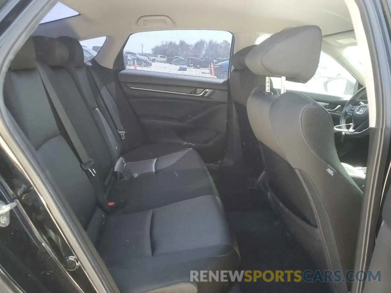 10 Photograph of a damaged car 1HGCV1F1XKA136347 HONDA ACCORD 2019