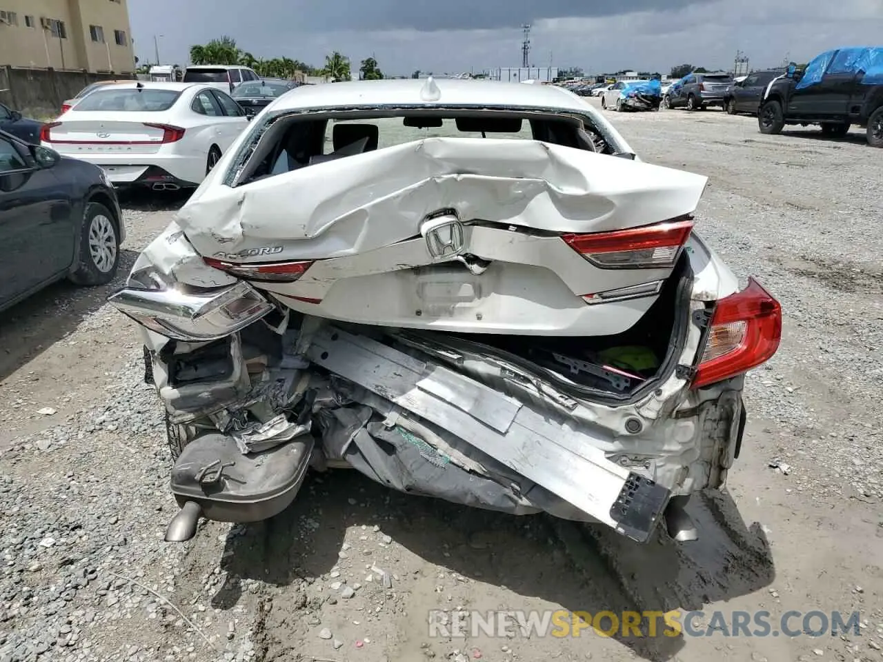 6 Фотография поврежденного автомобиля 1HGCV1F1XKA157795 HONDA ACCORD 2019