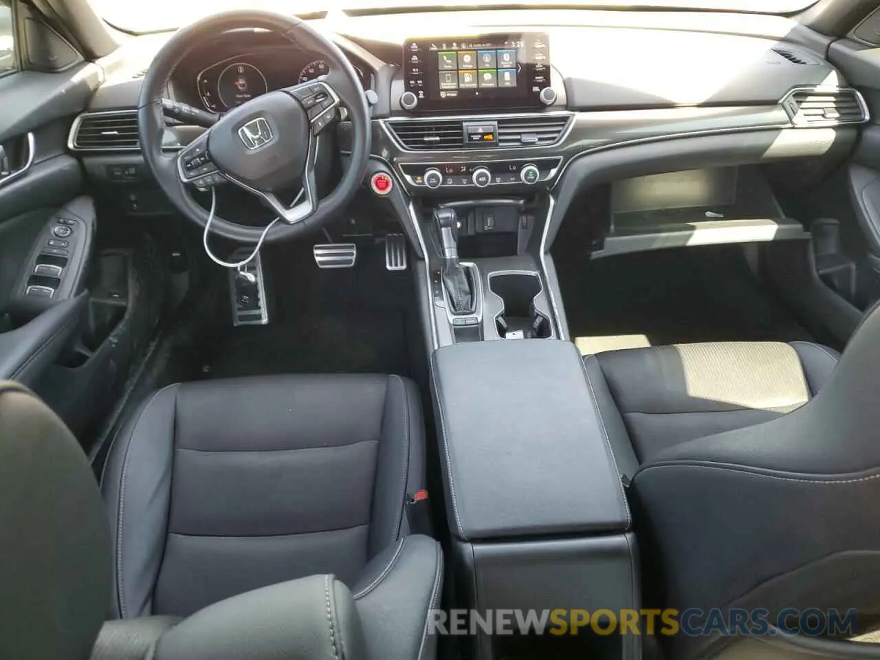 8 Photograph of a damaged car 1HGCV1F30KA006367 HONDA ACCORD 2019