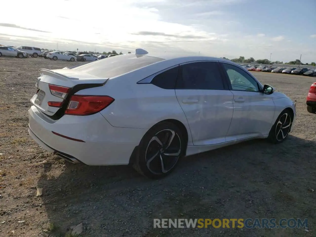 3 Фотография поврежденного автомобиля 1HGCV1F30KA134074 HONDA ACCORD 2019